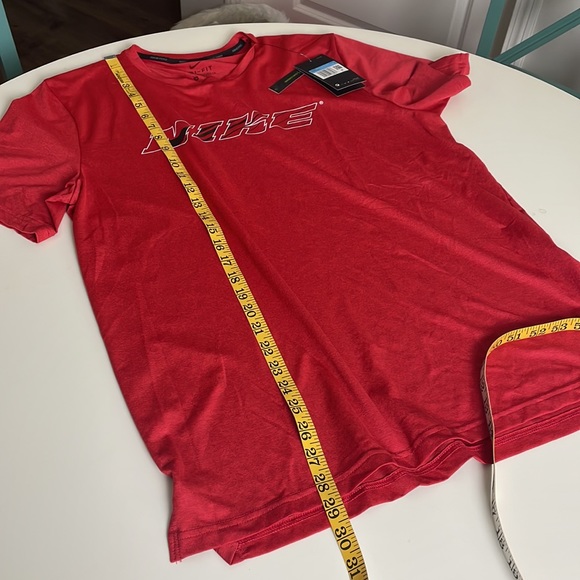 Nike Dri-Fit Mens Dark Red Tee with Black & White Logo- Medium - Picture 9 of 12